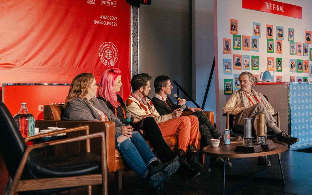 Profissionais do setor de cafés especiais reunidos em evento